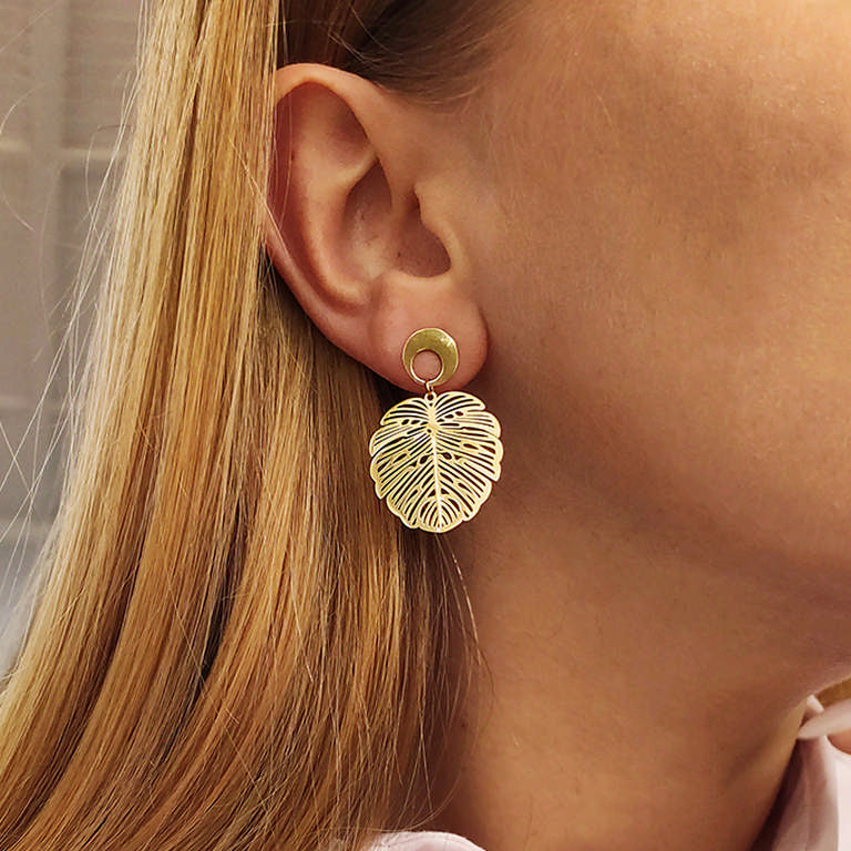 Øreringe stort forgyldt blad eCarla