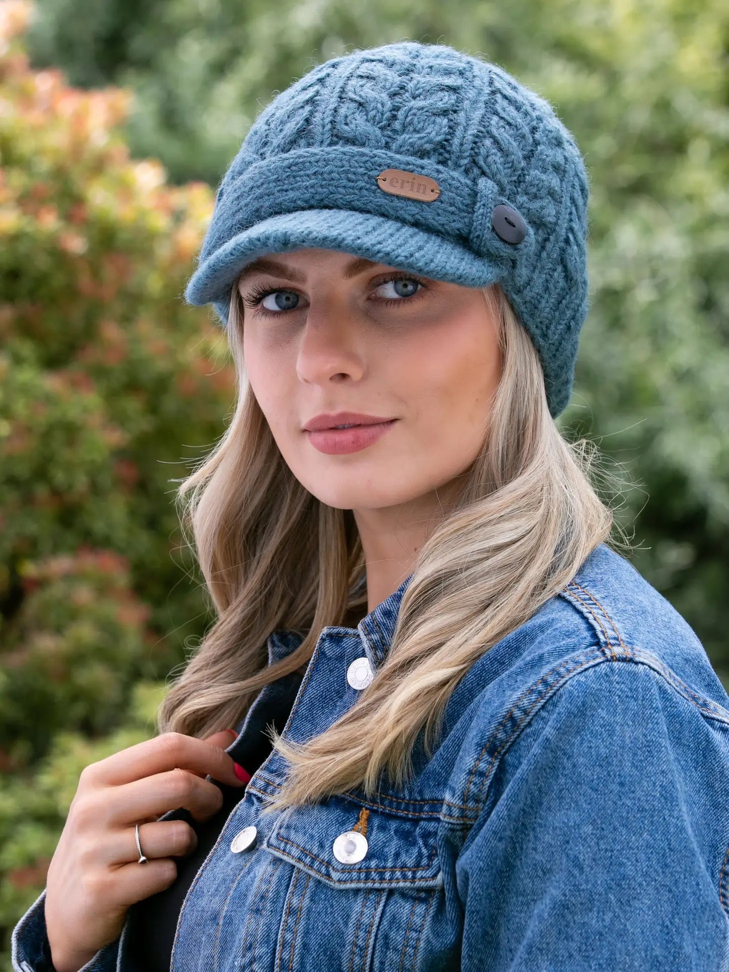 Erin Hue 100% uld med foer Aran cable med skygge