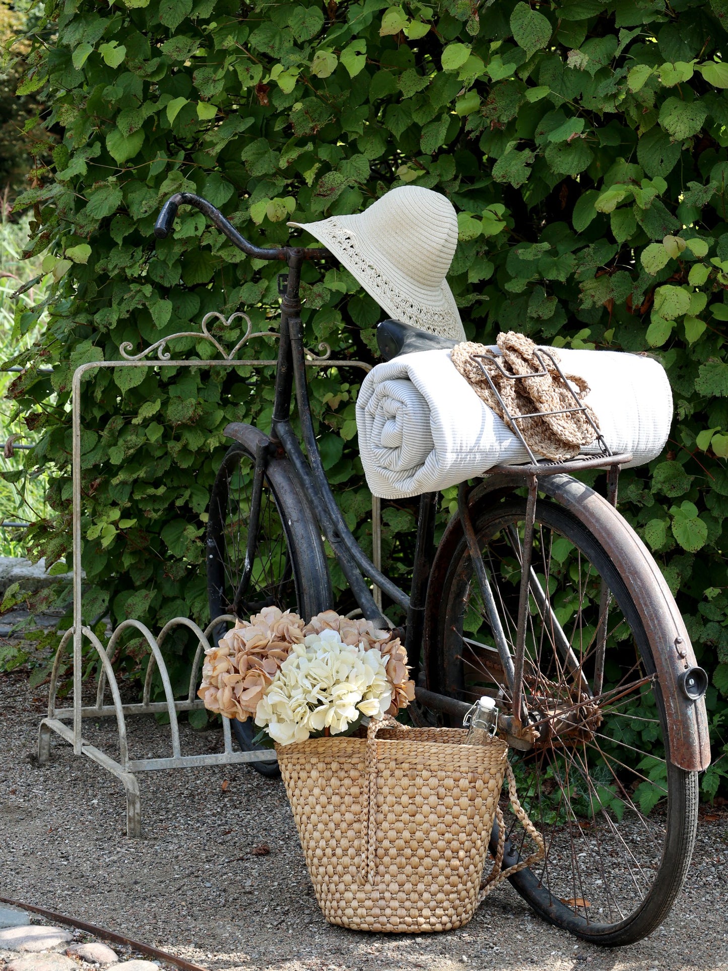 Fleur Hortensia med beige blade