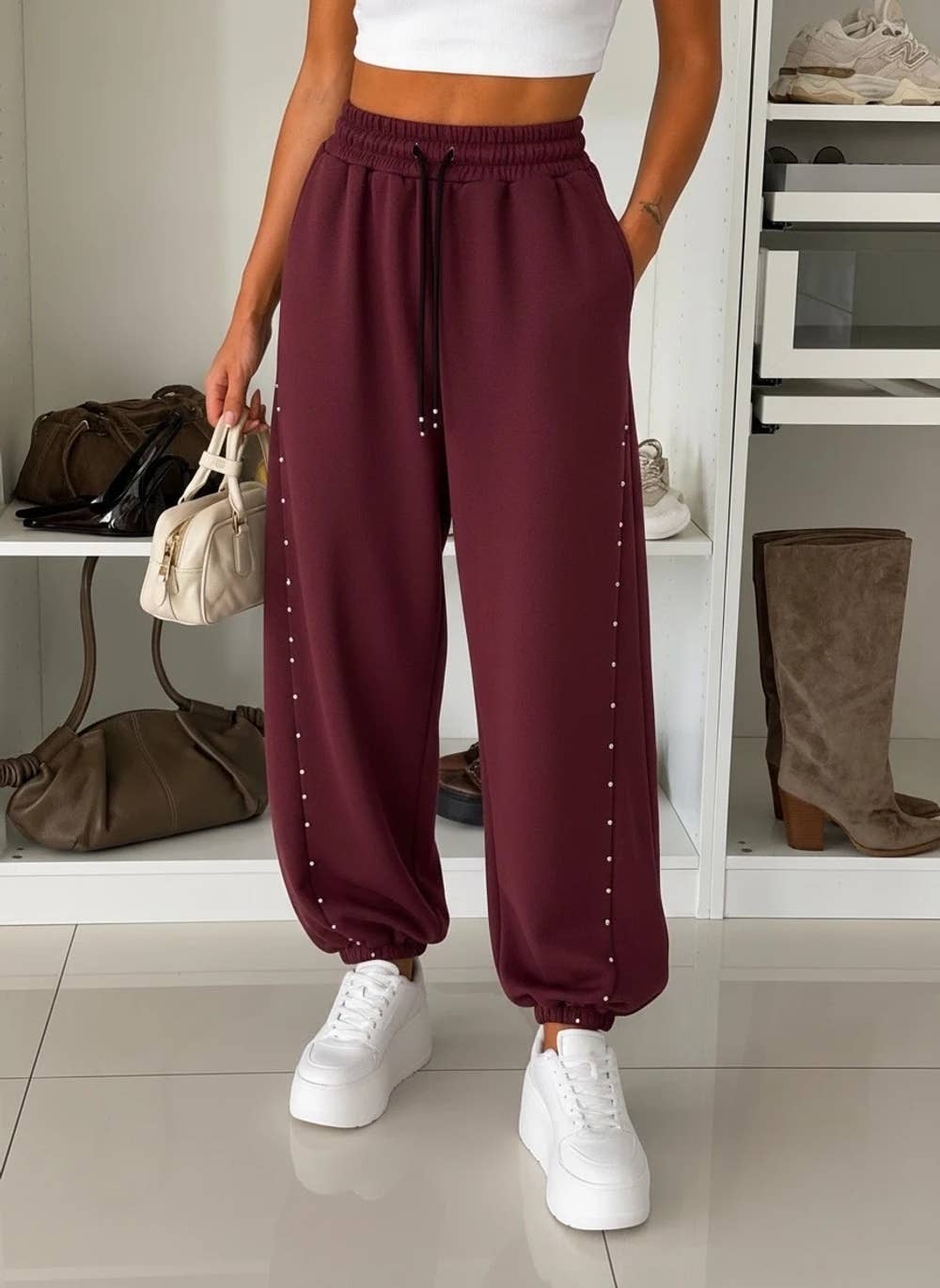 Joggingbukser med Nittedetaljer & Snor i Taljen – One Size S-3XL Tøj ISSYMA bordeaux One-size 38-44