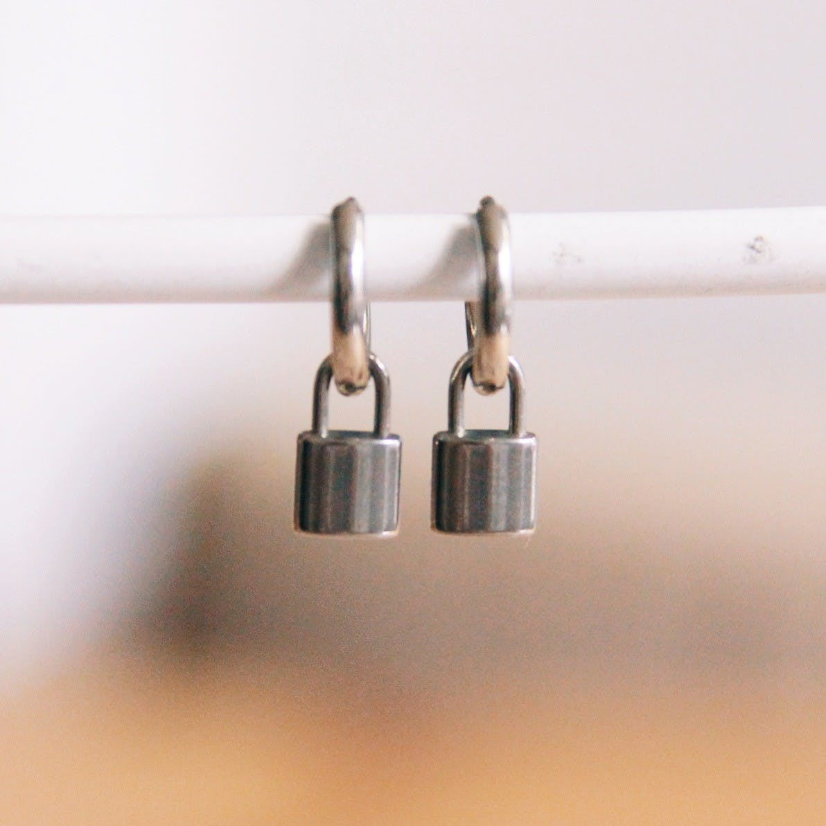 Øreringe med hængelås i sølv - Bazou Bazou Default Title