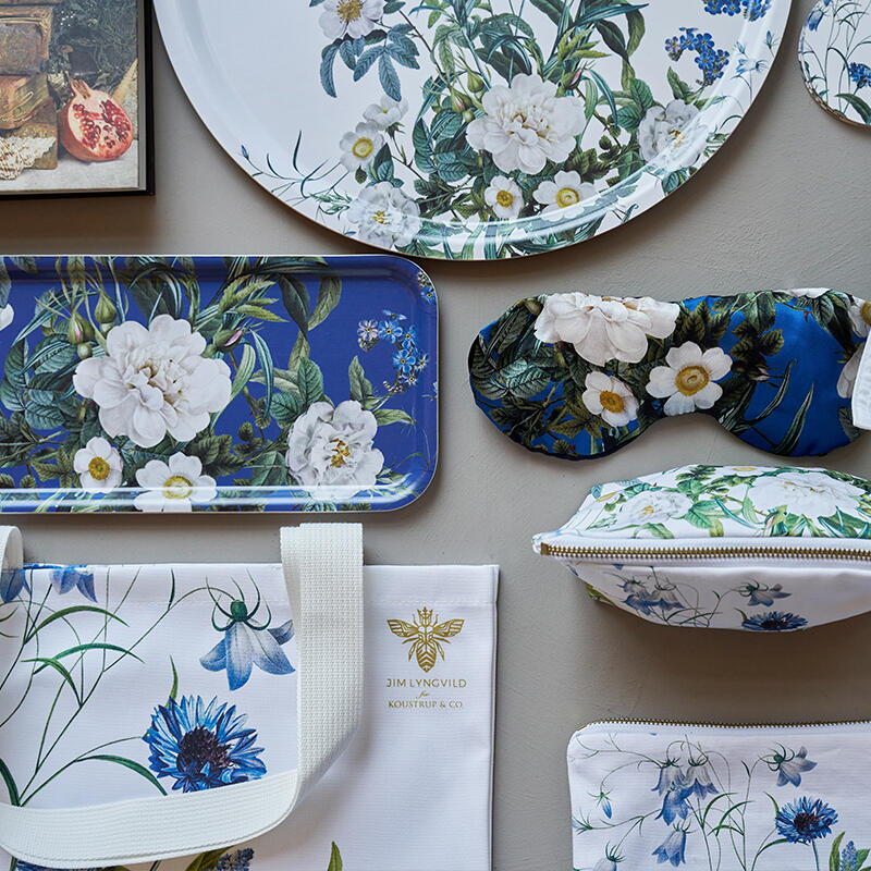 Kosmetiktaske Blue Flower Garden - Jim Lyngvild | Økologisk Bomuld Jim Lyngvild