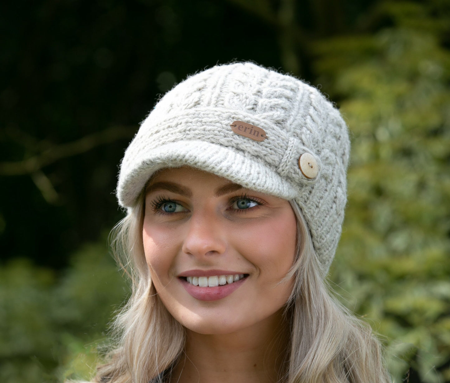 Erin Hue 100% uld med foer Aran cable med skygge