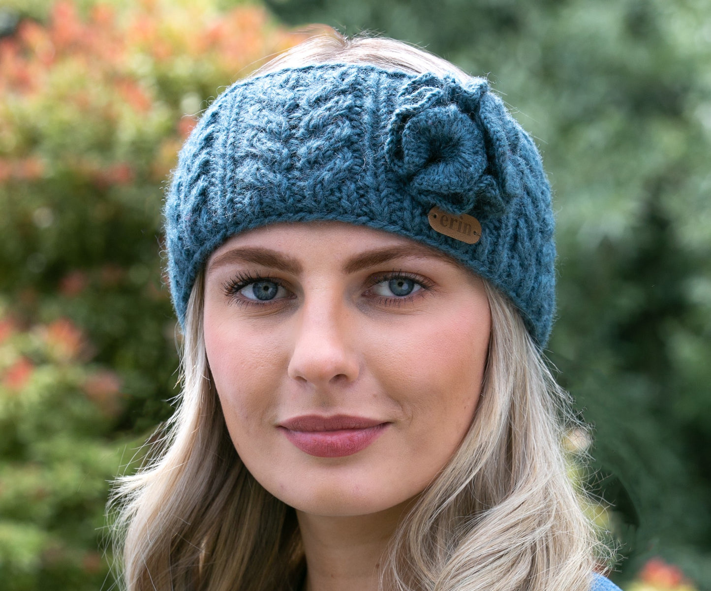 Pandebånd Blomst 100% Uld - Håndstrikket med Foer Erin Knitwear Erin Knitwear Denim blå