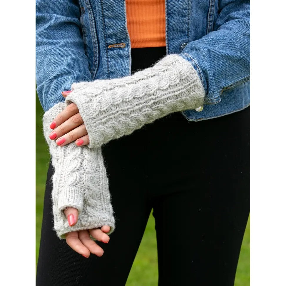 Håndvarmere 100% uld med foer Aran Cable