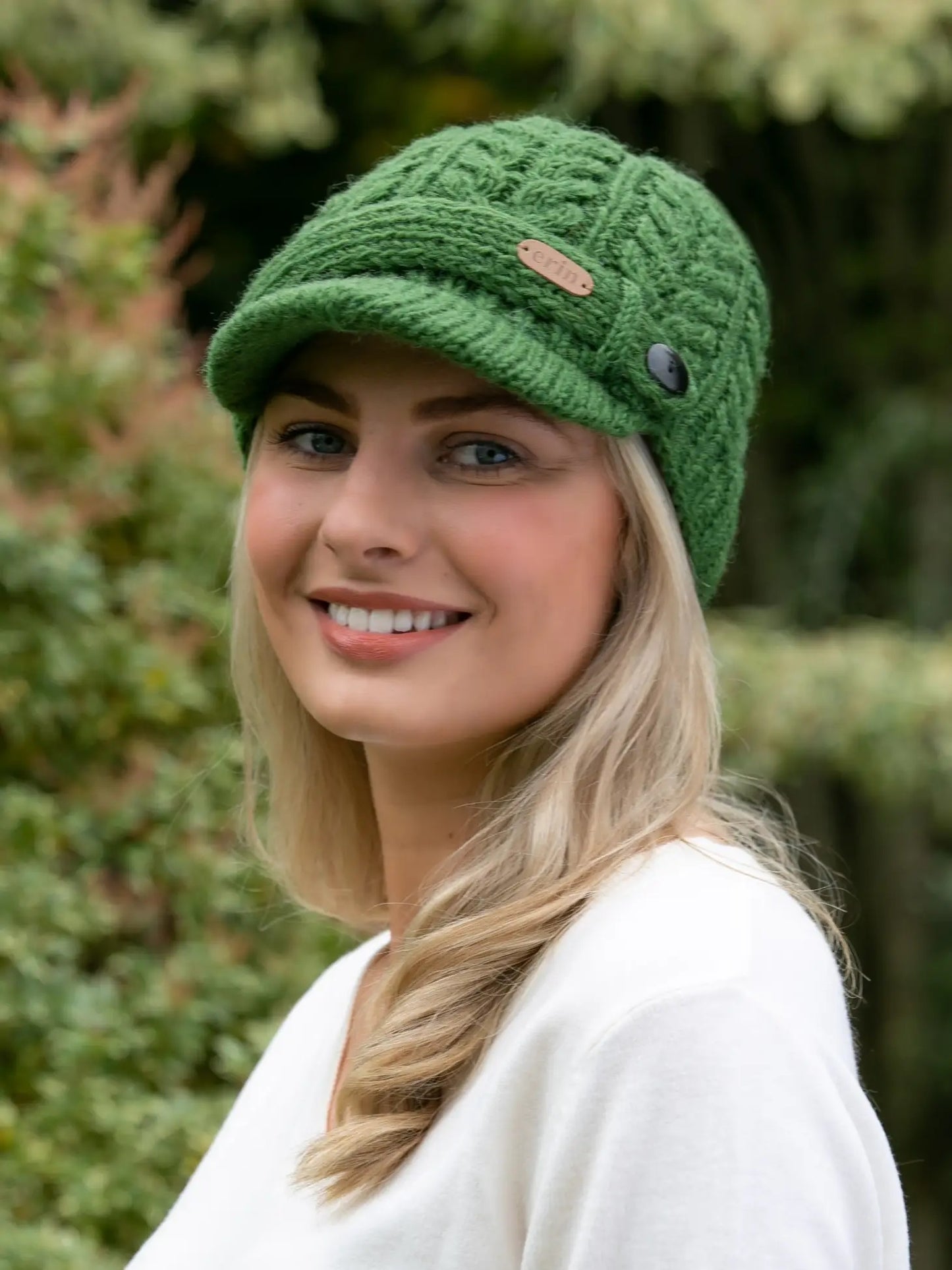 Erin Hue 100% uld med foer Aran cable med skygge