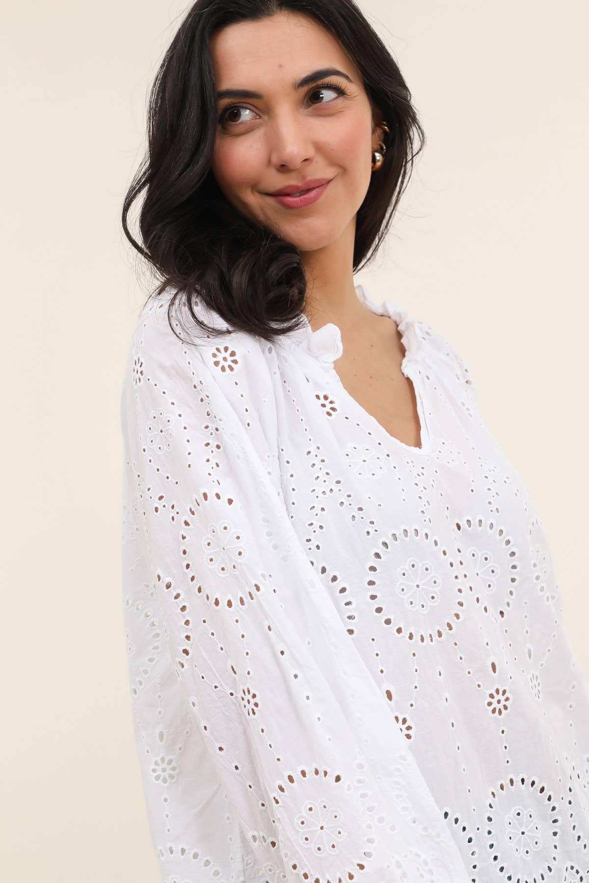 Bluse Broderi Anglaise V-Hals Bomuld - One Size | LÉA & LUC Lea & Luc