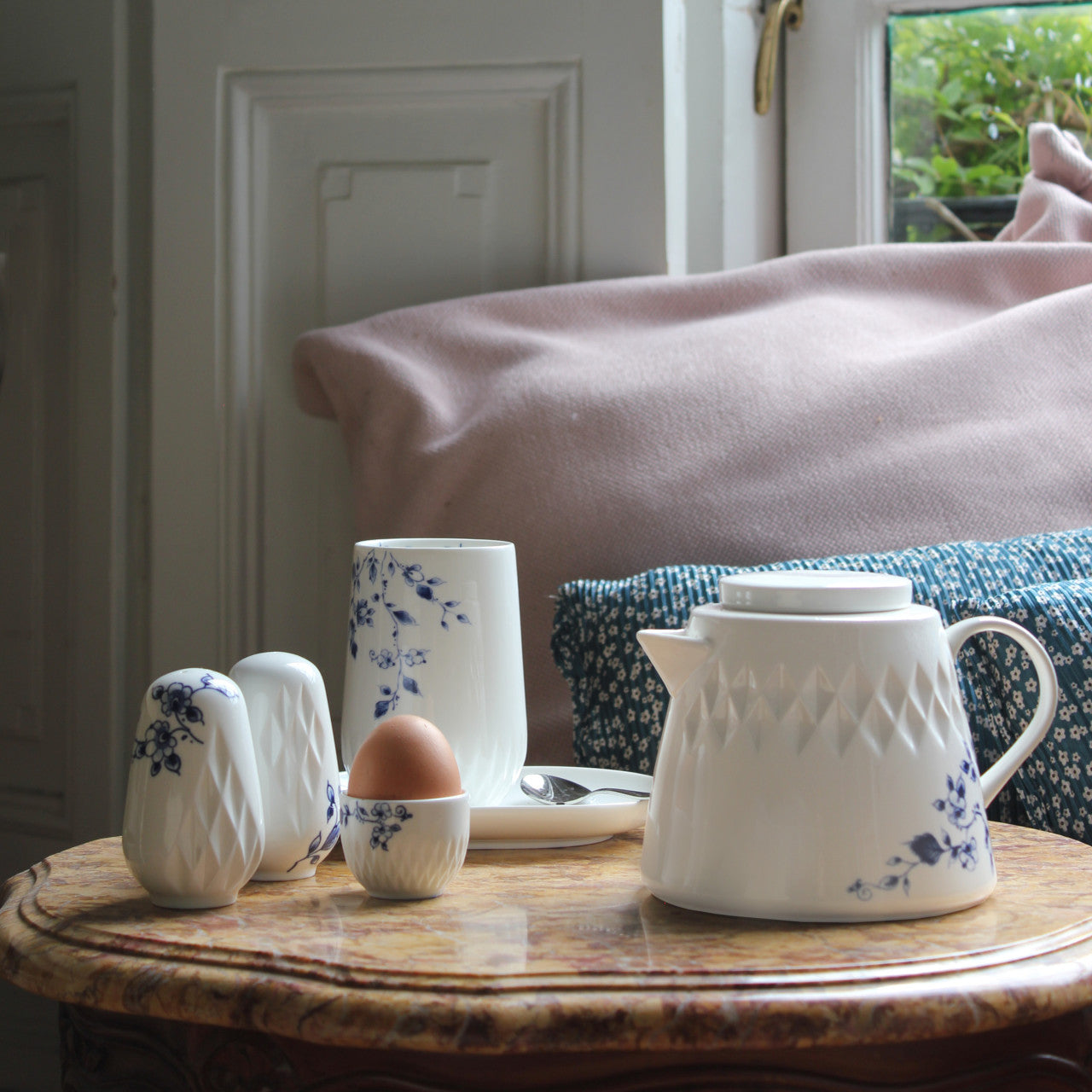 Æggebæger Foldet Blå Blomster - Heinen Delfts Blauw Heinen Delfts Blauw