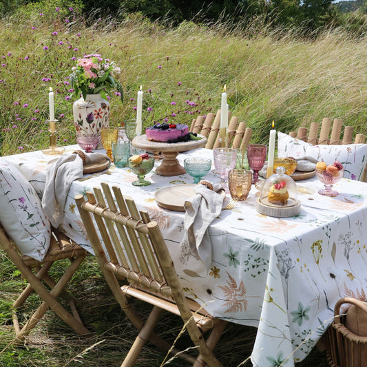 Dug med blomsterprint 240x140cm