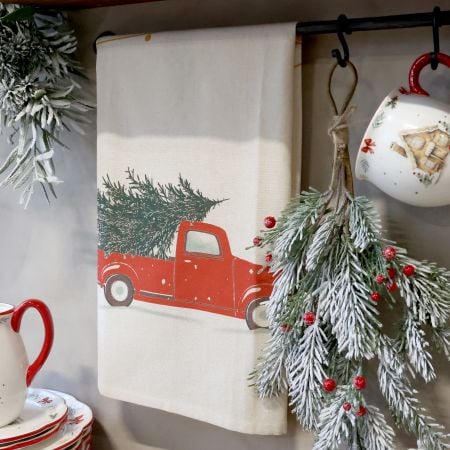 Viskestykke med rød bil og juletræ – Nør – 70 x 50 cm