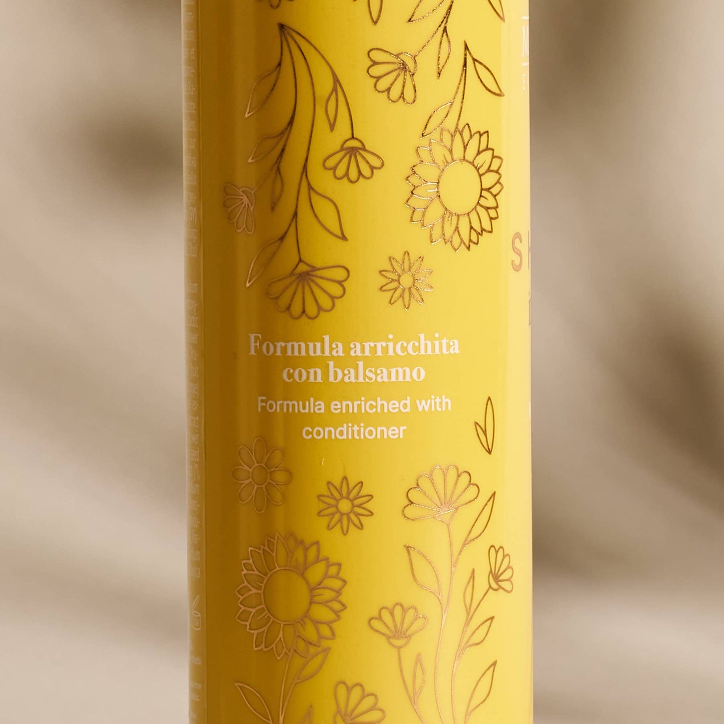 Nærende Kamille Shampoo 250ml – Til Tørt Hår og Hovedbund MaterNatura