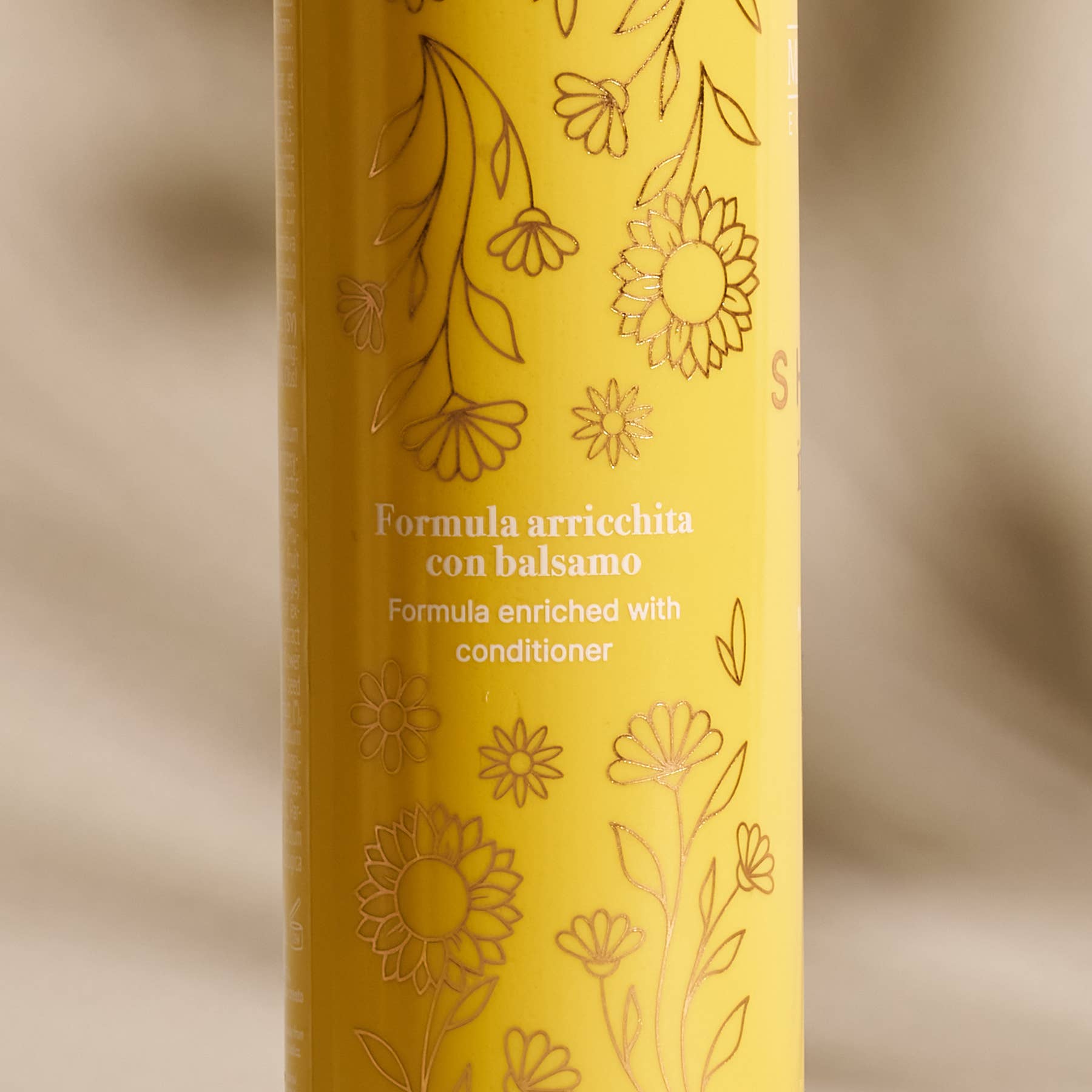 Nærende Kamille Shampoo 250ml – Til Tørt Hår og Hovedbund MaterNatura