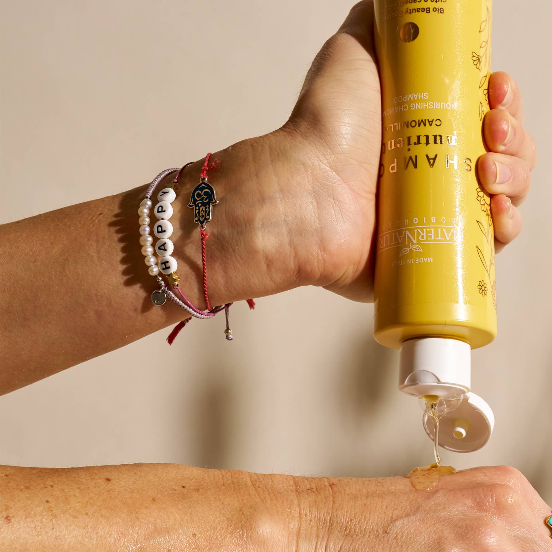 Nærende Kamille Shampoo 250ml – Til Tørt Hår og Hovedbund MaterNatura