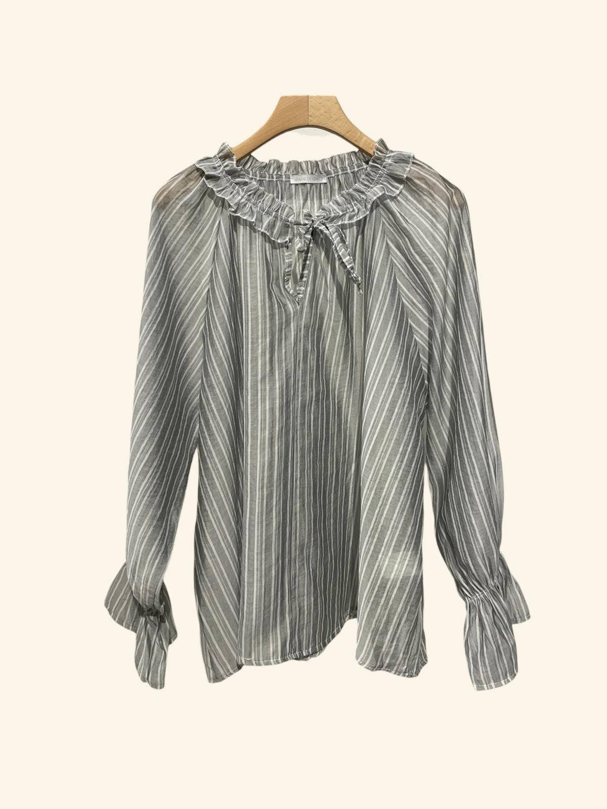 Stribet Voile Bluse med Flæsekrave – Fås i 5 Farver Bluser Nota Bene