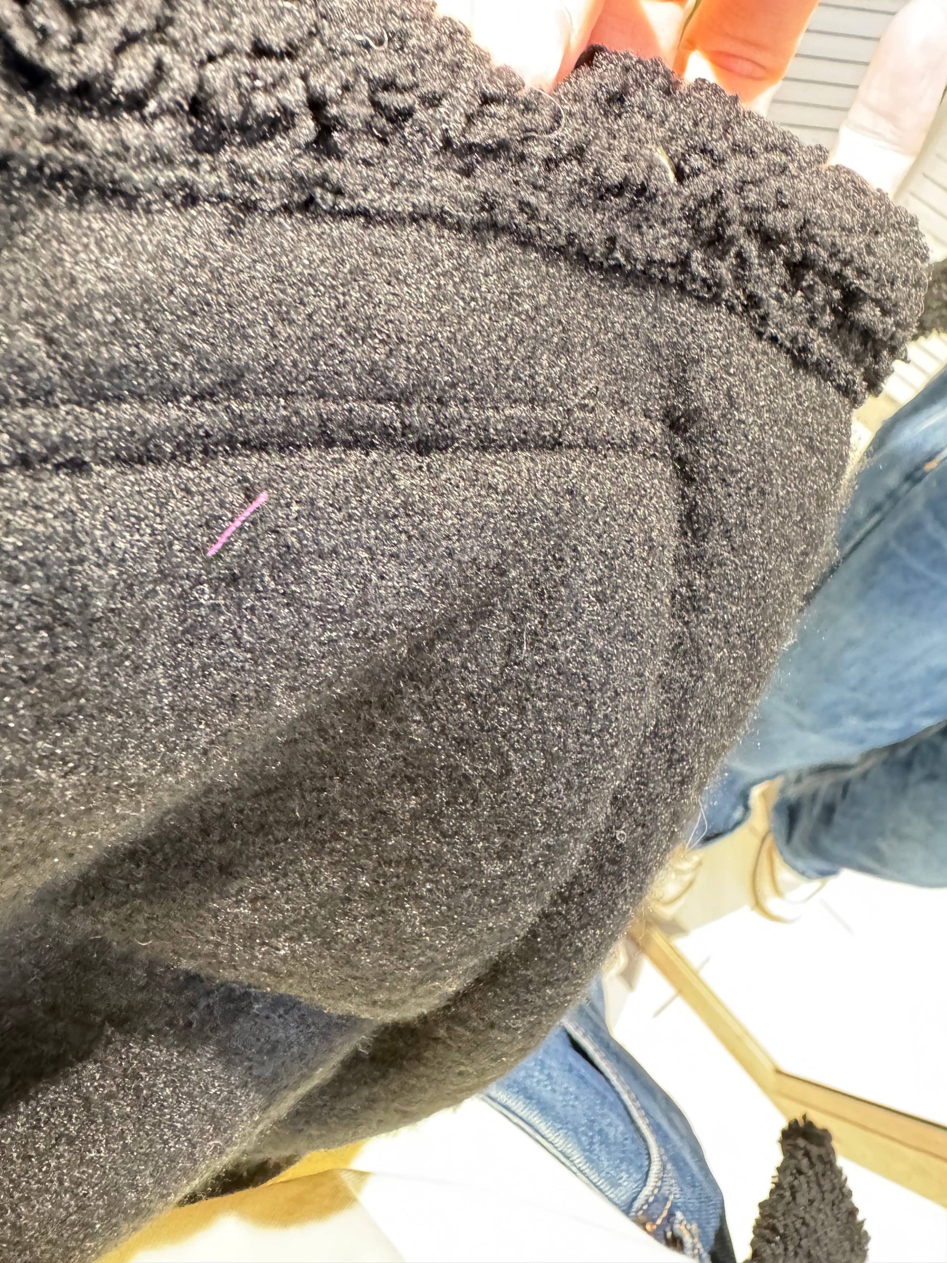 Plysvest med Lommer Sort - Imiteret Pels | VICTORIA&ISAAC VICTORIA&ISAAC