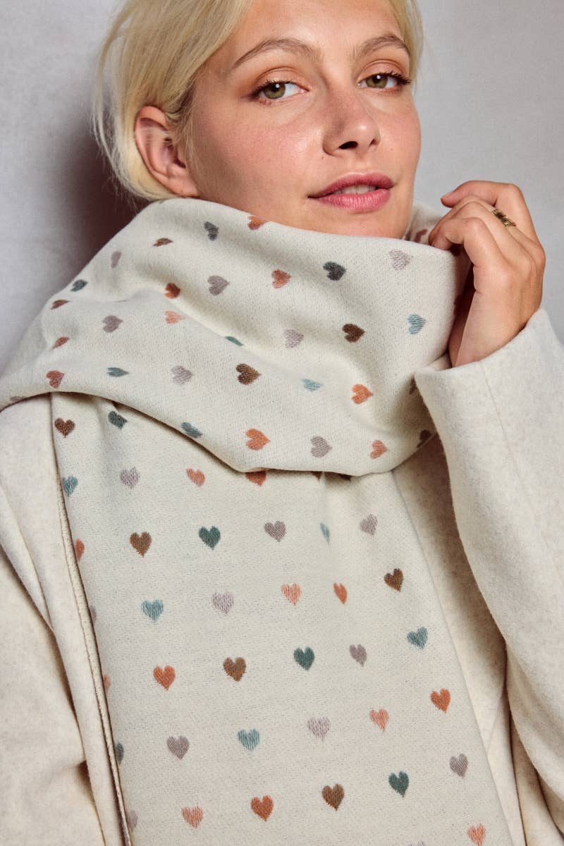 Vendbart Tørklæde med Hjertemønster - Uld & Viskose | BYREN BYREN | ÉLINE L'ATELIER