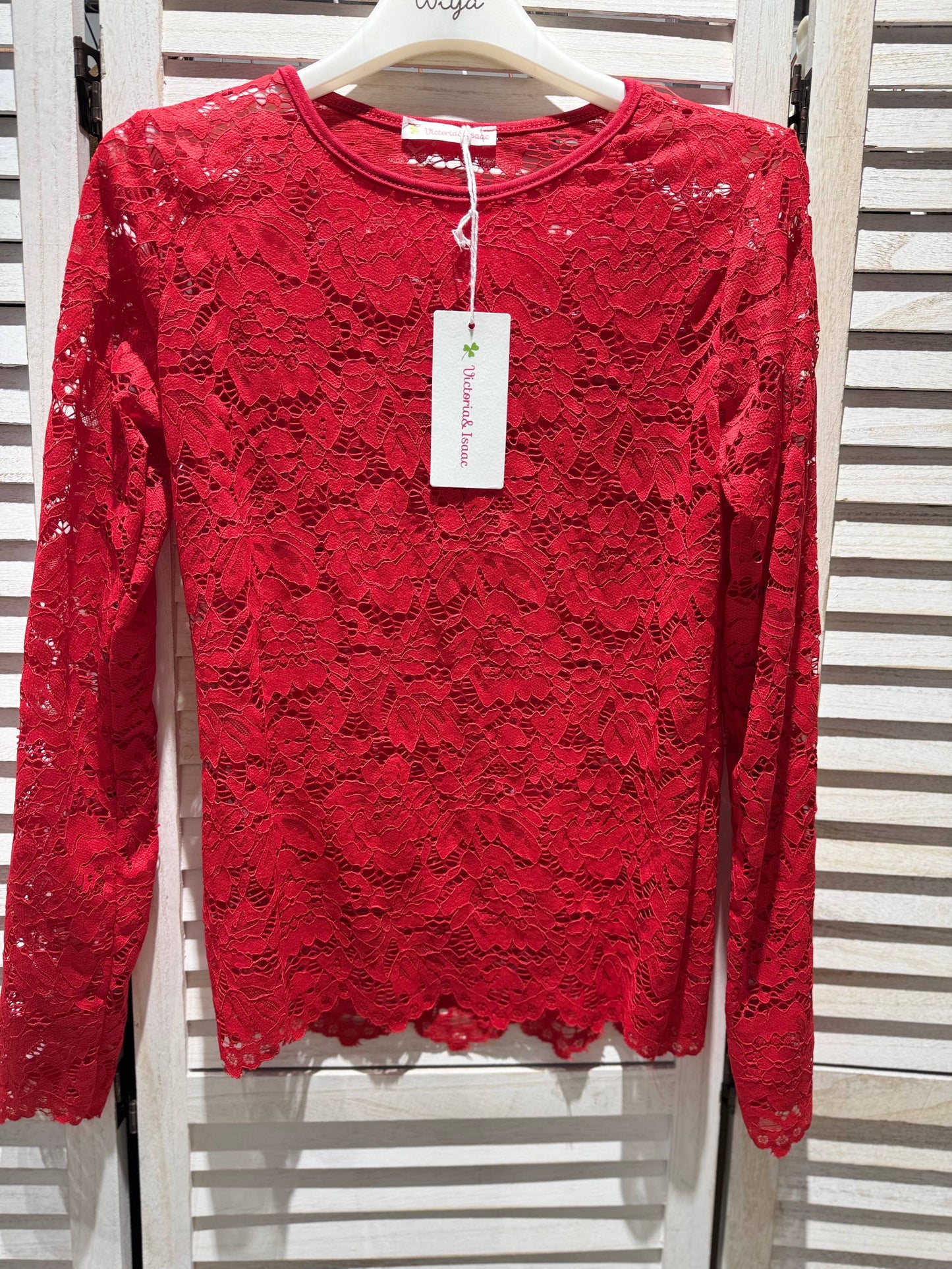 Langærmet Blondebluse Rød - Elegant og Sofistikeret | VICTORIA&ISAAC VICTORIA&ISAAC