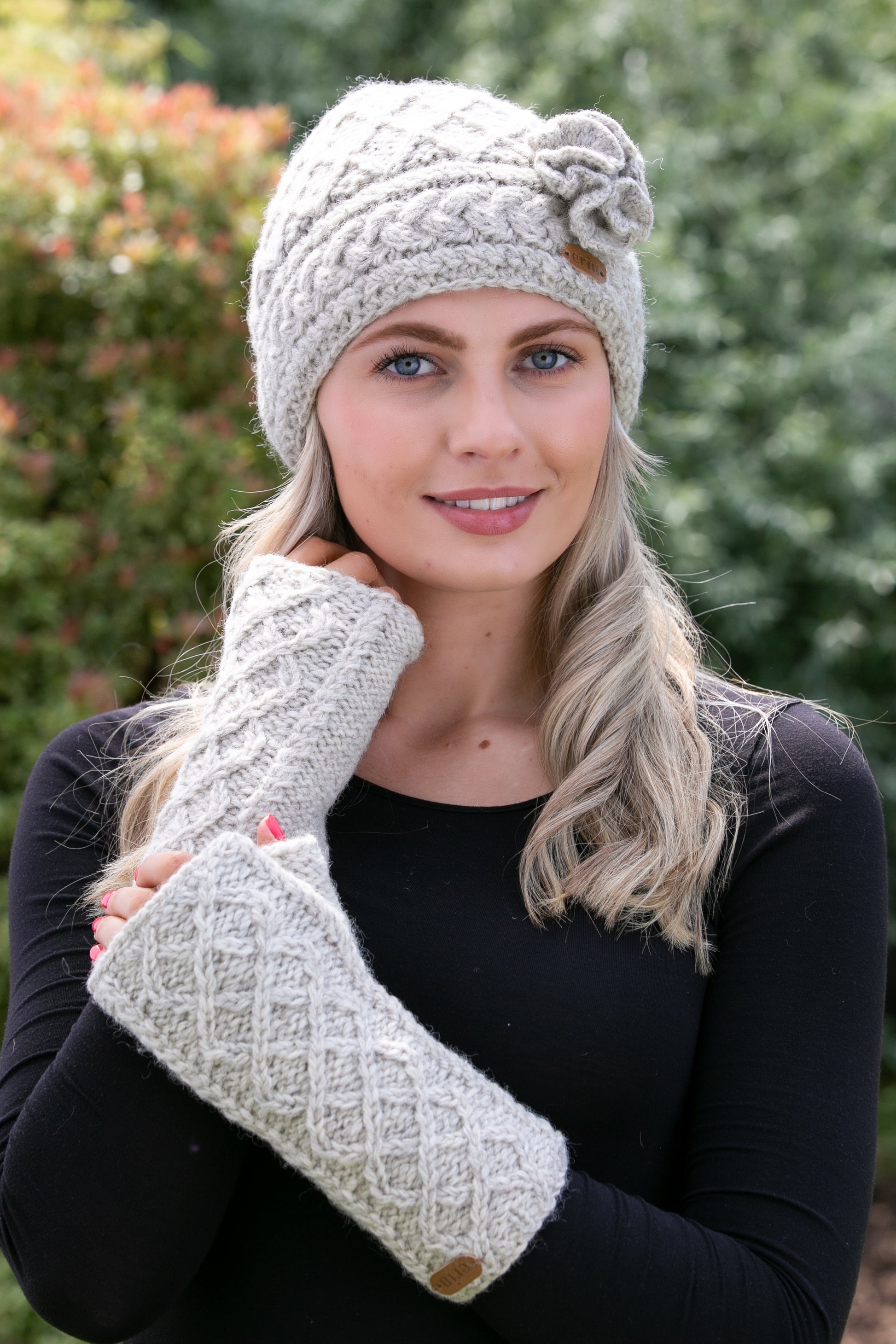 Erin Hue Aran Trellis med Blomst 100% Uld - Håndstrikket med Foer Erin Knitwear