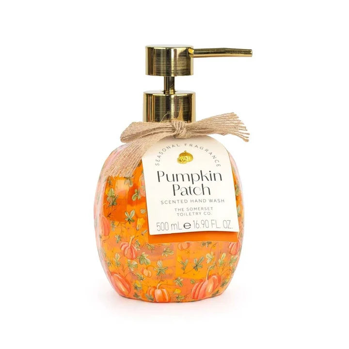 Håndvask Pumpkin Patch 500 ml i rund orange flaske med græskarmotiv, guldpumpe og naturligt jutebånd