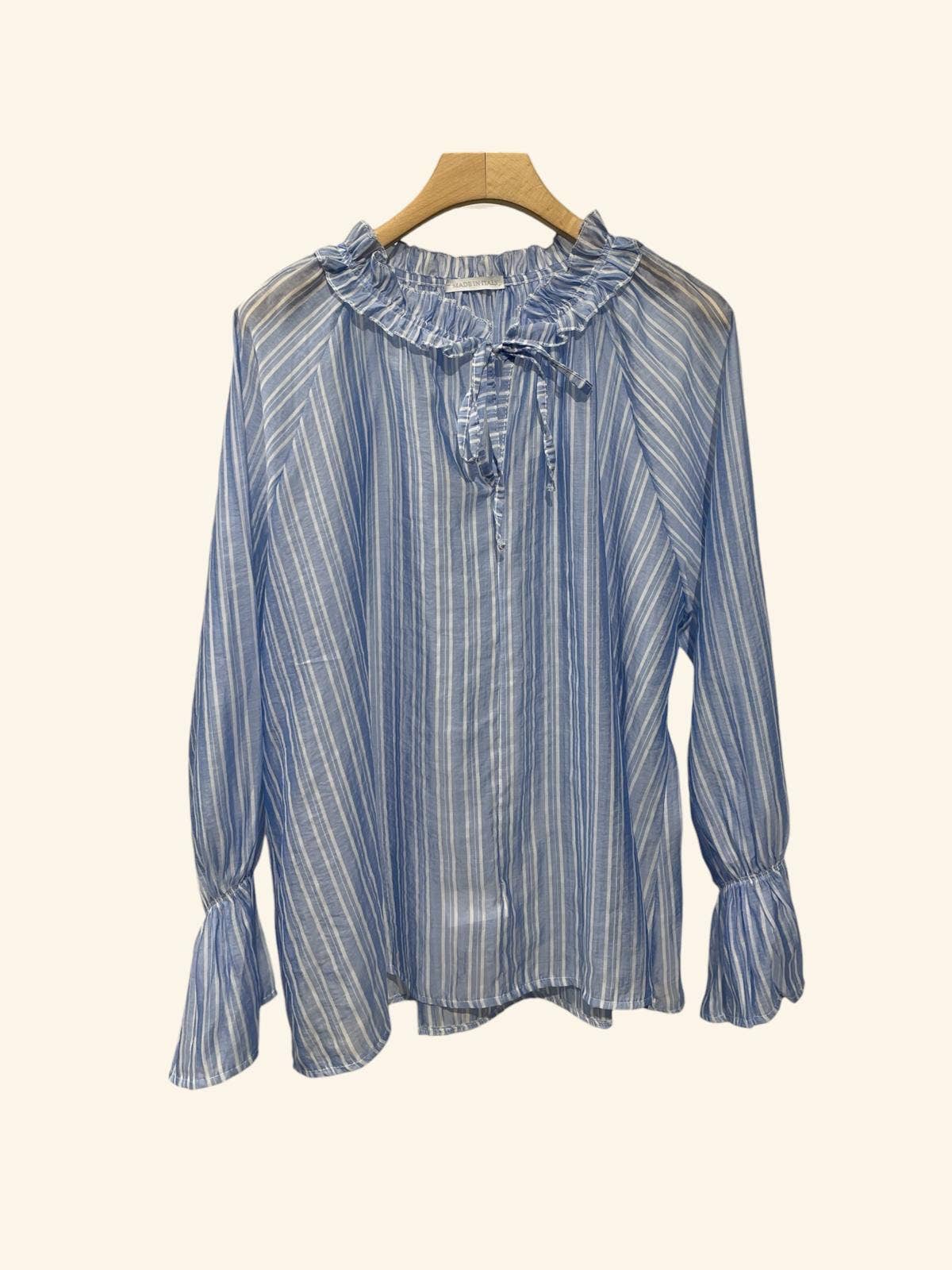 Stribet Voile Bluse med Flæsekrave – Fås i 5 Farver Bluser Nota Bene blå One-size