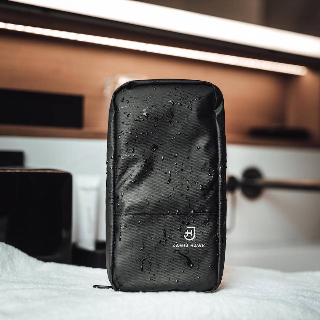 Toilettaske til Mænd - Vandafvisende Rejsetaske med Krog | James Hawk Luggage & Bags James Hawk