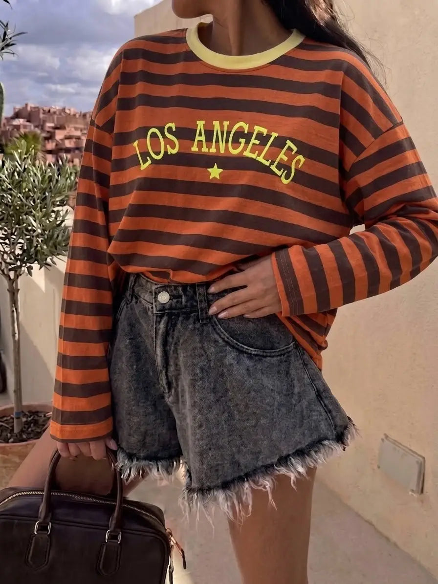 Los Angeles langærmet T-shirt med striber og broderet skrift Tøj ESTEE BROWN One-Size Brun/Rust/Gul