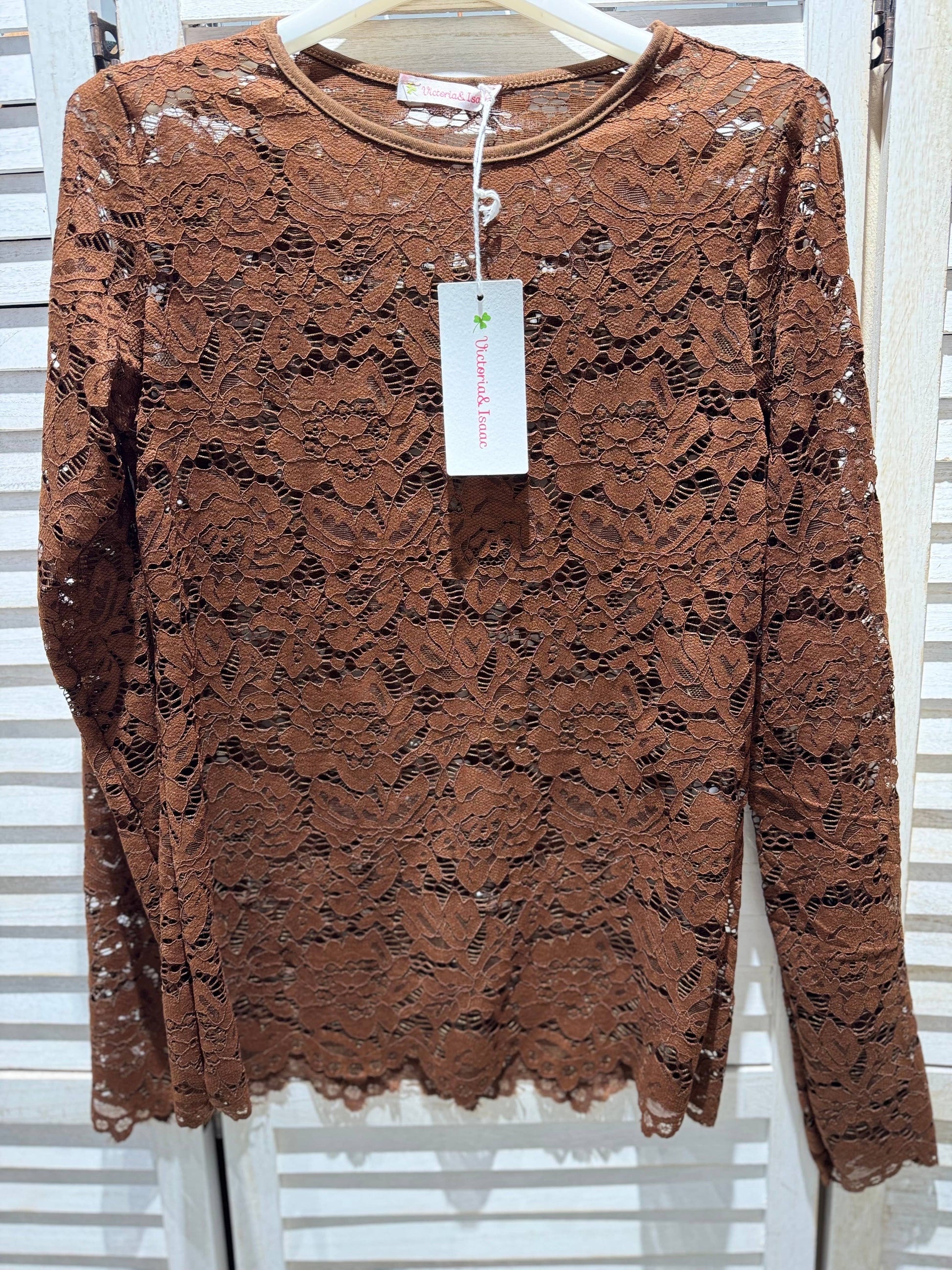 Langærmet Blondebluse Brun - Elegant og Sofistikeret | VICTORIA&ISAAC VICTORIA&ISAAC