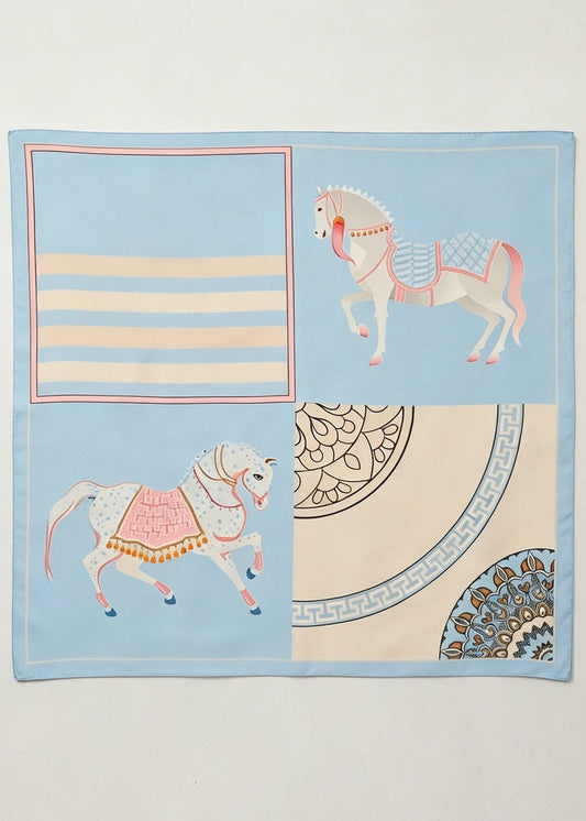 Kvadratisk tørklæde med hestemotiv 80x80 cm | Cécile Wang Apparel & Accessories Cécile Wang Lyseblå
